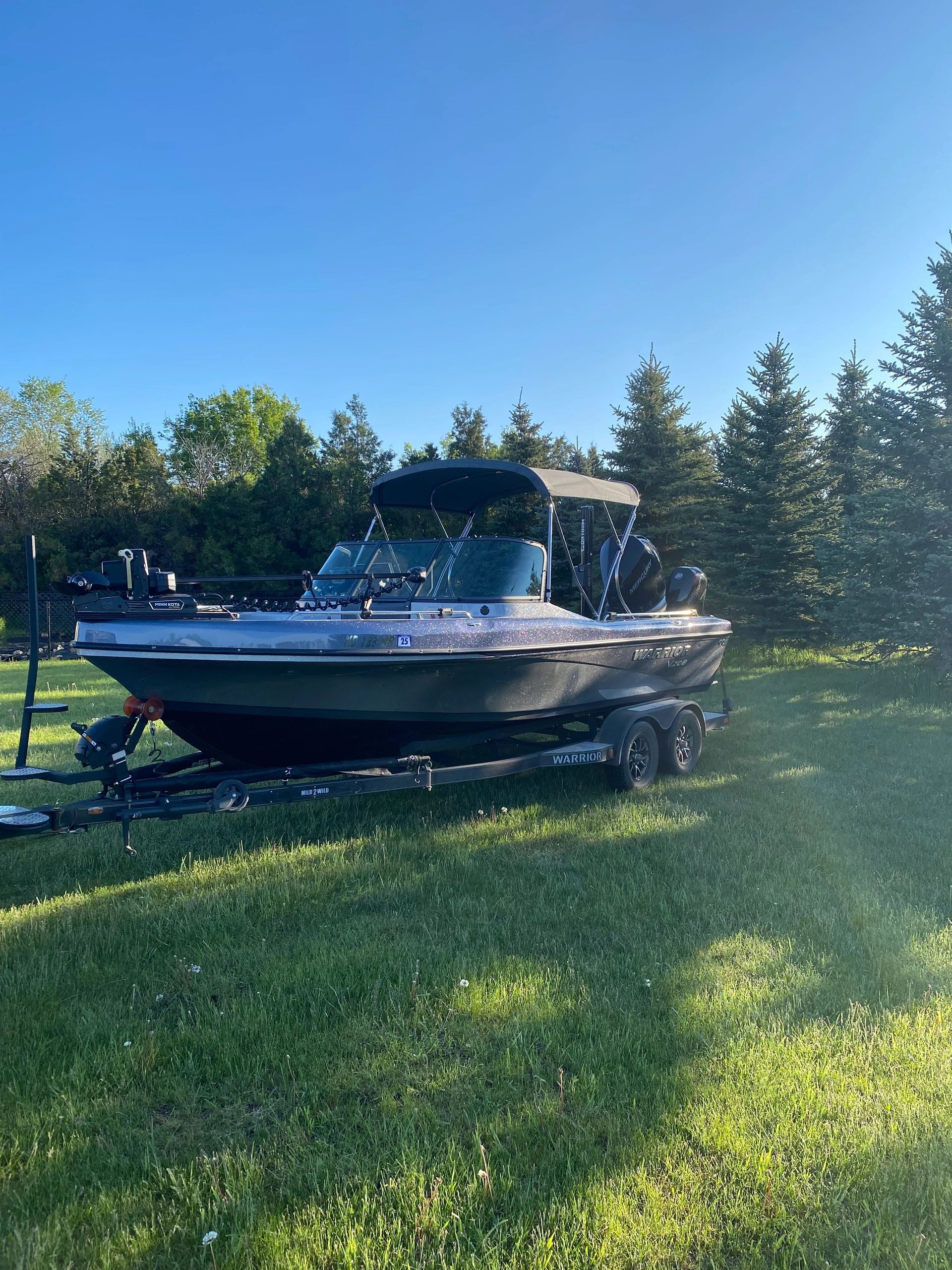 Custom canvas boat cover detail