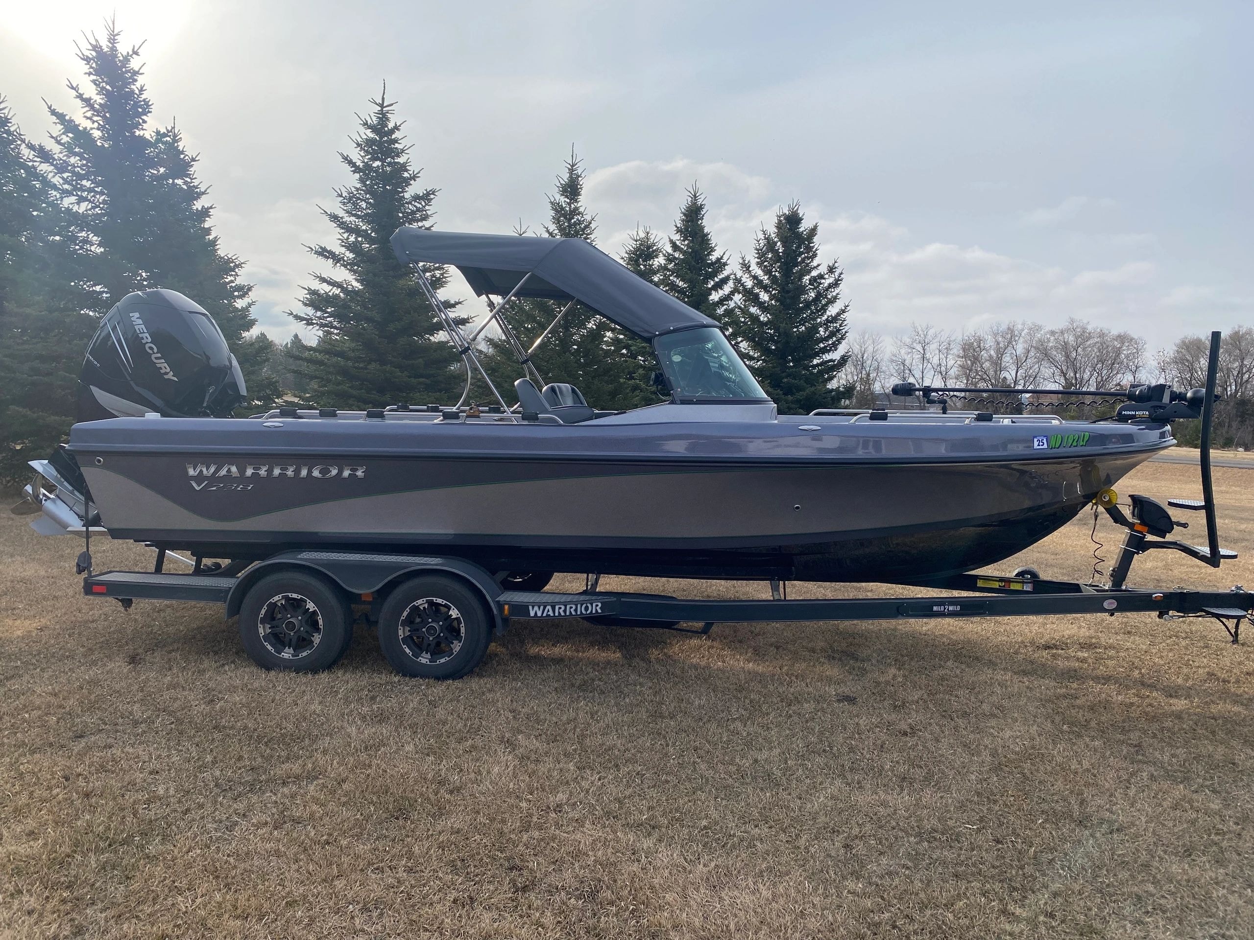 Custom canvas boat cover detail